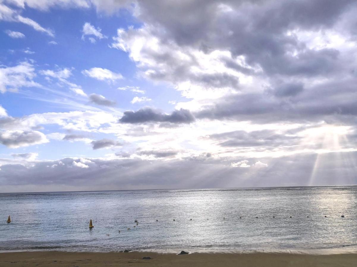 Dreamy Beach View And 5 Mins Walk To Beach - Sunset Lagoon Luxury Lodgings Flic en Flac Екстер'єр фото